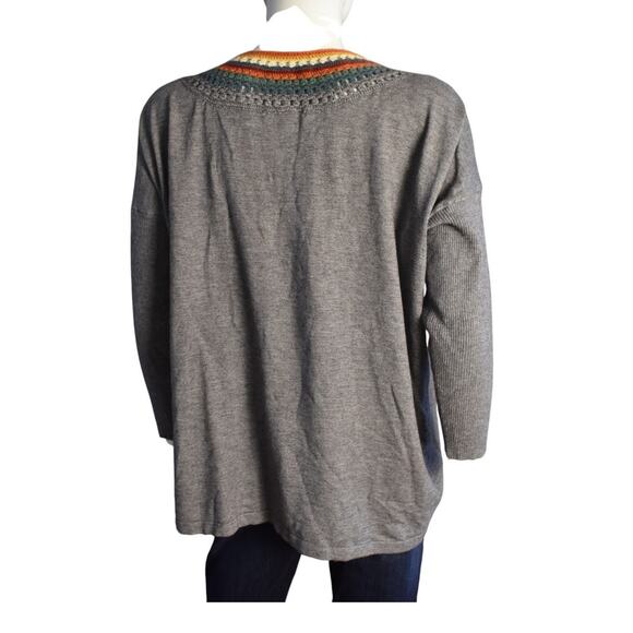 THML Gray Crochet Neckline Soft 3/4 Sleeve Lightweight Sweater Size L - Picture 6 of 8